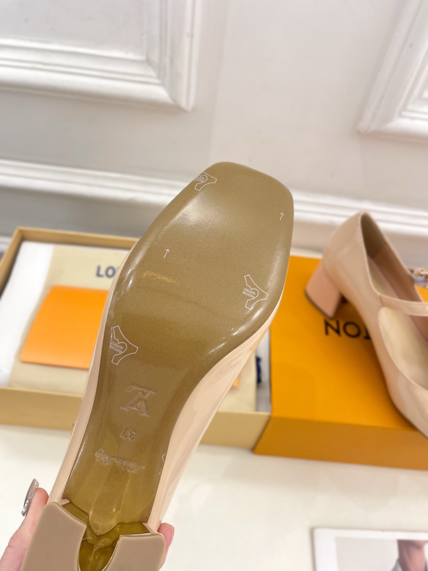 Women's high heels